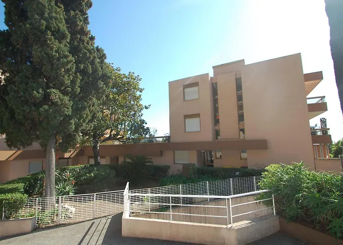 Moderne Avec Terrasse, Parking Et Wifi - Fr-1-196-178 Appartement Menton